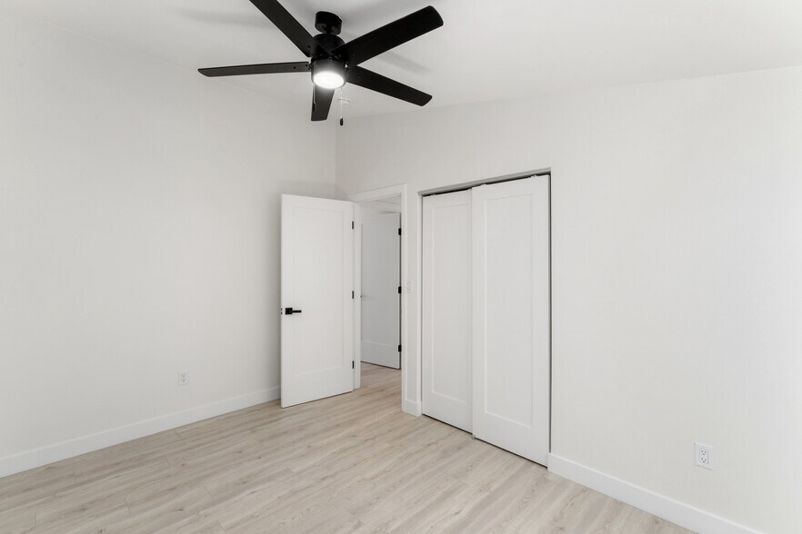 More Photos Of 3346 Lockwood Dr, San Diego Apartments For Sale