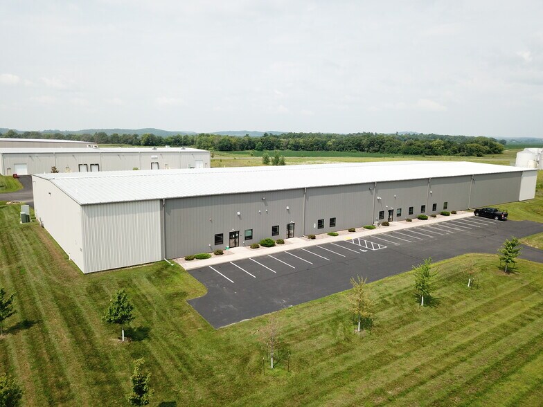 Primary Photo Of 2927 61st St, Menomonie Warehouse For Lease