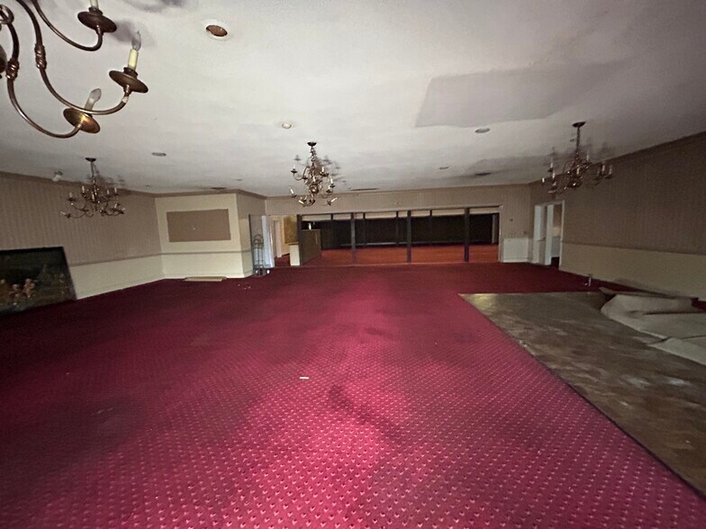 More Photos Of 602 Ridge Rd, Webster Restaurant For Sale