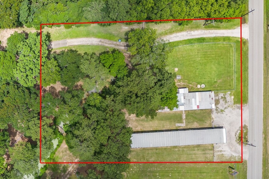 More Photos Of 16100 Firetower Rd, Conroe Self Storage For Sale