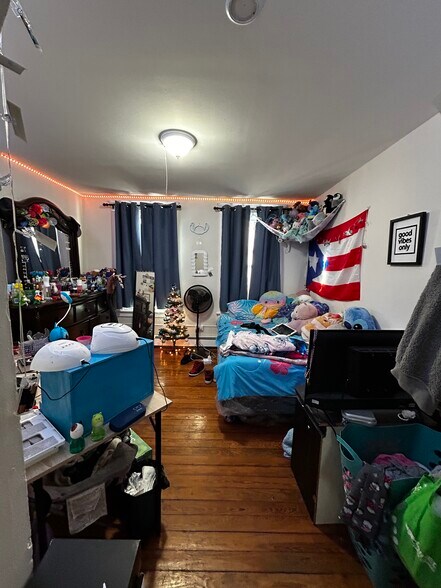 More Photos Of 34 Plaza Ave, Waterbury Apartments For Sale