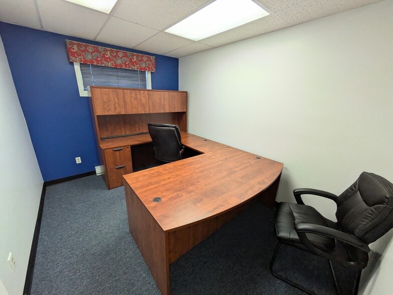 More Photos Of 1365 Blue Mountain Dr, Danielsville Office For Sale