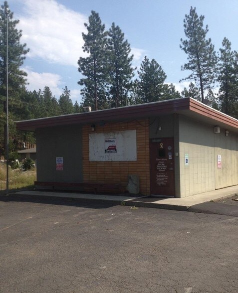 Primary Photo Of 12604 N Nine Mile Rd, Nine Mile Falls Freestanding For Lease