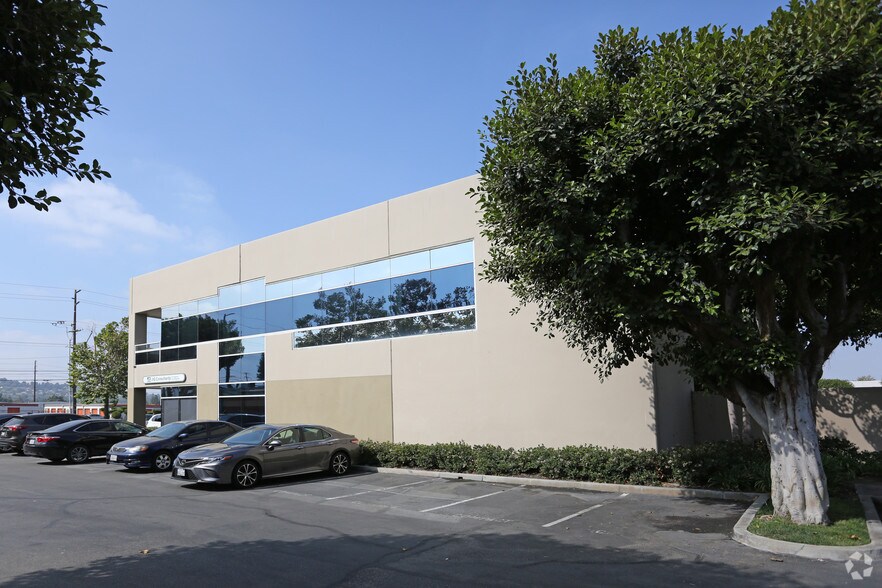 More Photos Of 4887 E La Palma Ave, Anaheim Research And Development For Lease