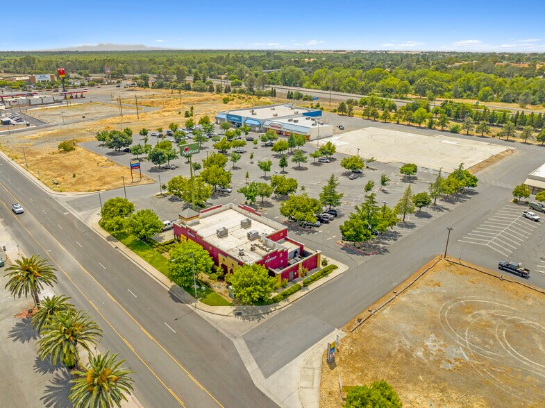 More Photos Of 2130 Feather River Blvd, Oroville Freestanding For Sale