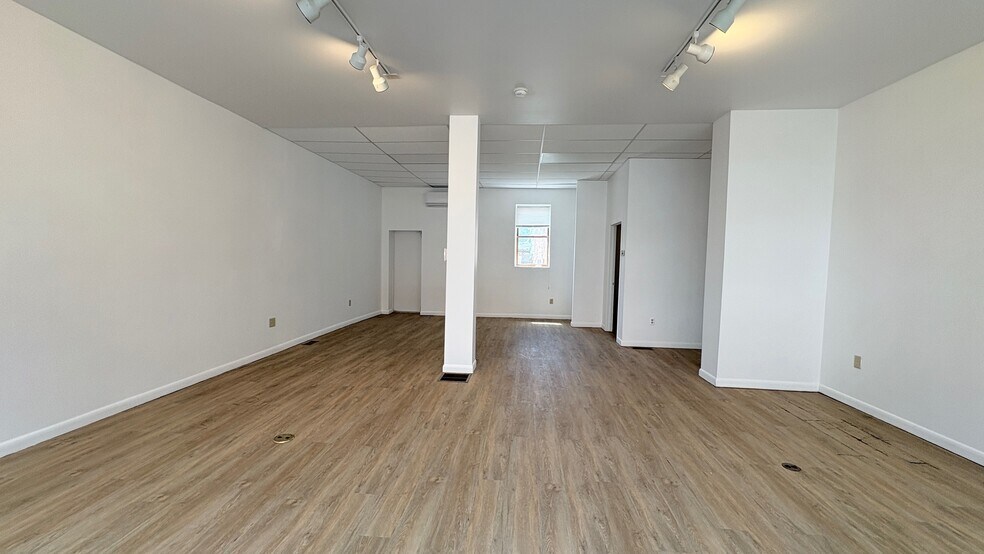 More Photos Of 203 Warren St, Hudson Storefront Retail Office For Lease