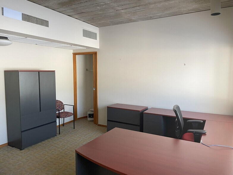 More Photos Of 4 Inverness Ct E, Englewood Office For Sale