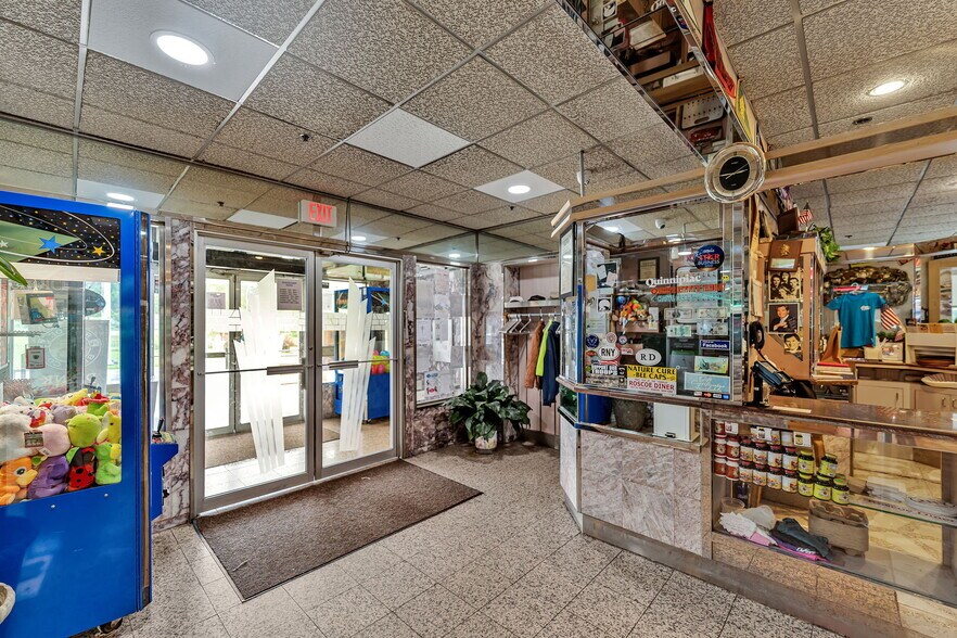 More Photos Of 1908 Old Route 17, Roscoe Restaurant For Sale