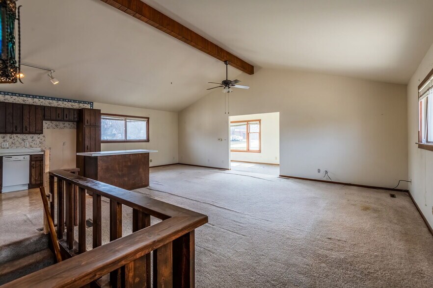 More Photos Of 812 6th St, Harlan Apartments For Sale