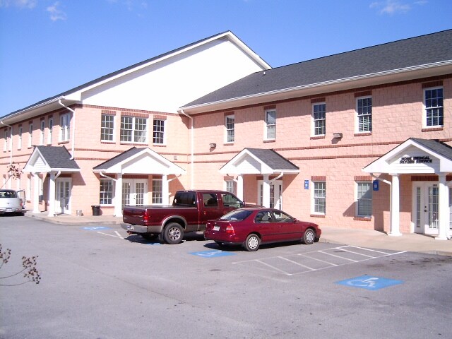 More Photos Of 145-155 N Park Trl, Stockbridge Medical For Sale