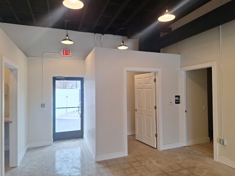 More Photos Of 28531-28557 Woodward Ave, Berkley Storefront Retail Office For Lease