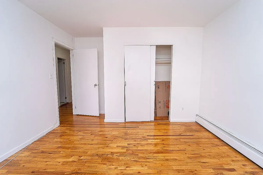 More Photos Of 2540 14th Pl, Astoria Apartments For Sale