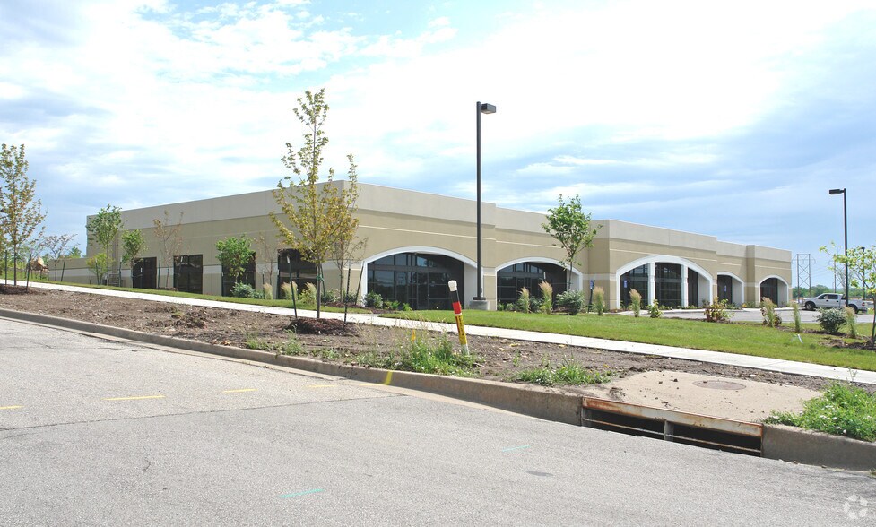 More Photos Of 1920 W 143rd St, Leawood Office For Sale
