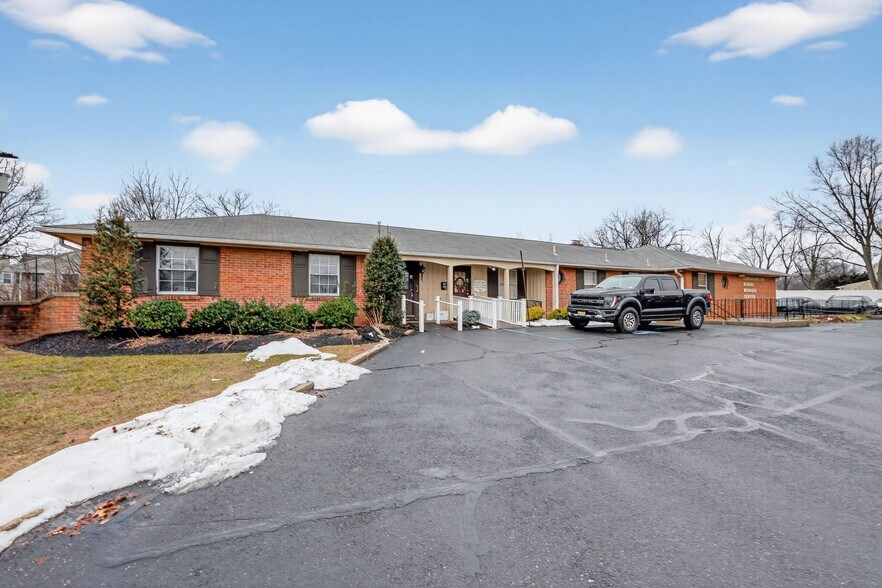 More Photos Of 1701 Wynwood Dr, Cinnaminson Medical For Sale