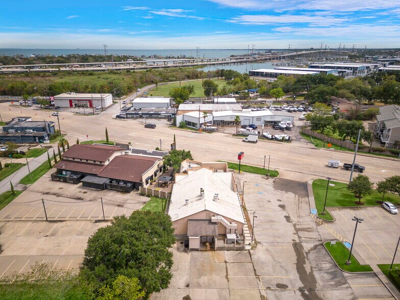 More Photos Of 2320 NASA Pky, Seabrook Restaurant For Sale