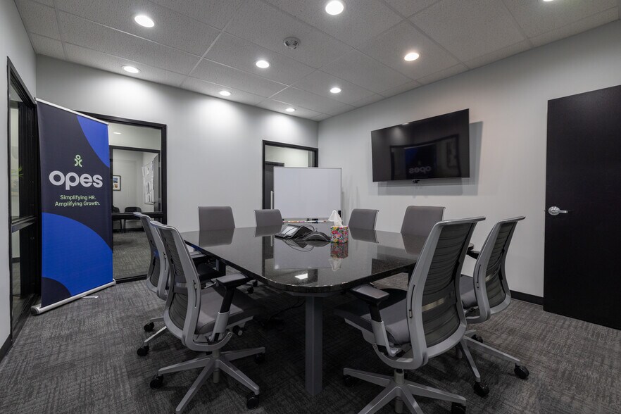 More Photos Of 214 E 18th Ave, North Kansas City Office For Lease