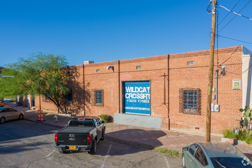Primary Photo Of 300 S Park Ave, Tucson Warehouse For Sale