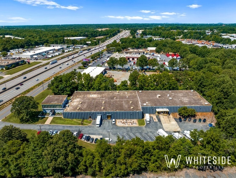 More Photos Of 3653 Trailer Dr, Charlotte Warehouse For Lease