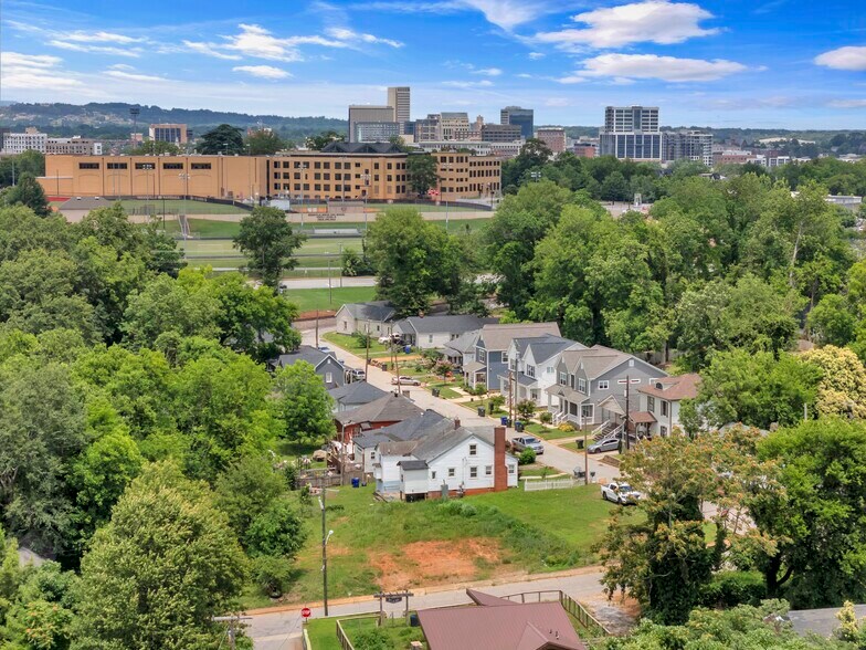 More Photos Of 304 Sullivan St, Greenville Land For Sale