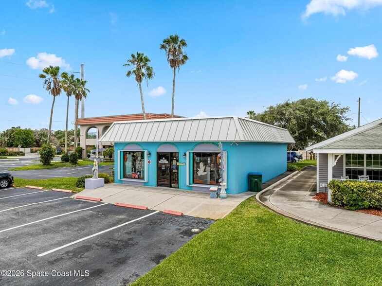 More Photos Of 405 Ocean Ave, Melbourne Beach General Retail For Sale