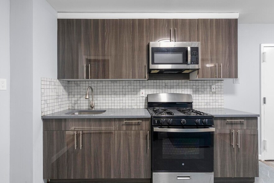More Photos Of 58 Chestnut St, Yonkers Apartments For Sale