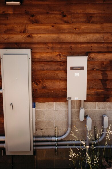 More Photos Of 16 Baby Back Pl, Pipestem Flex For Sale