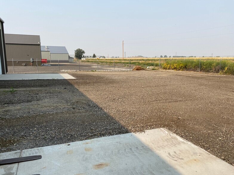 More Photos Of 7007 Cowboy Way, Billings Warehouse For Lease