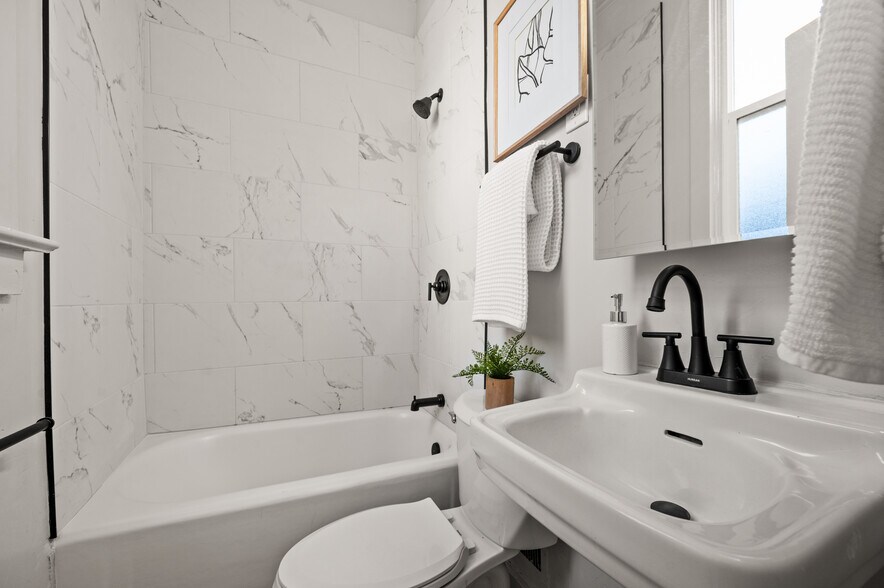 More Photos Of 655 S 800 E, Salt Lake City Apartments For Sale