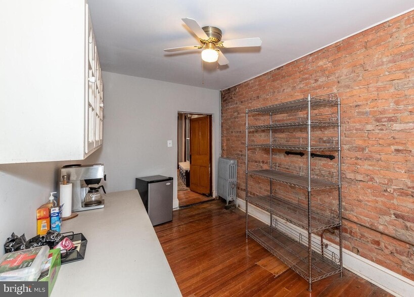 More Photos Of 233 W Patrick St, Frederick Office For Sale