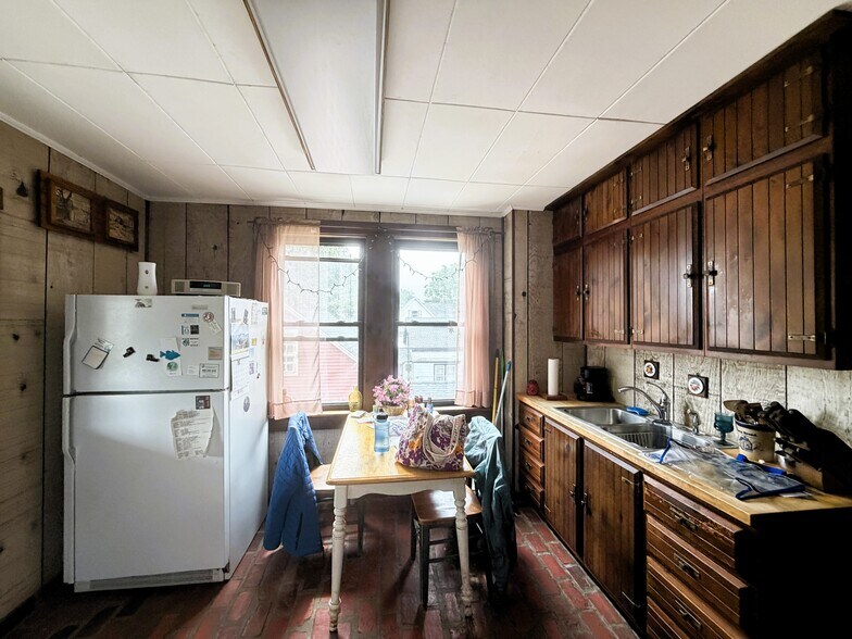 More Photos Of 913 Portland St, Rochester Apartments For Sale