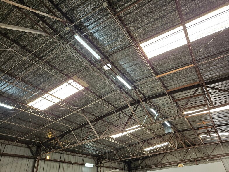 More Photos Of 3829 Rising Sun Rd, Bullhead City Distribution For Lease