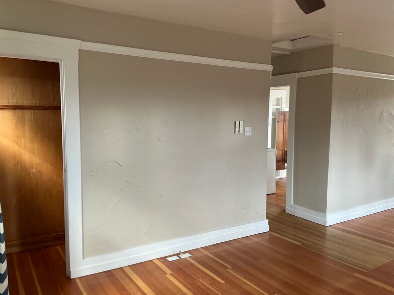 More Photos Of 22 W Taylor St, Reno Office For Sale