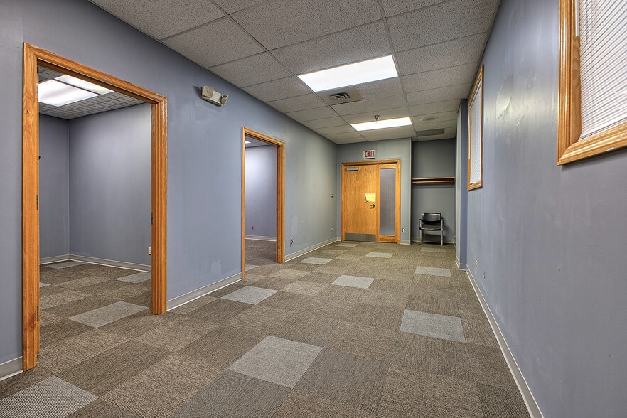 More Photos Of 911 Ligonier St, Latrobe Medical For Sale