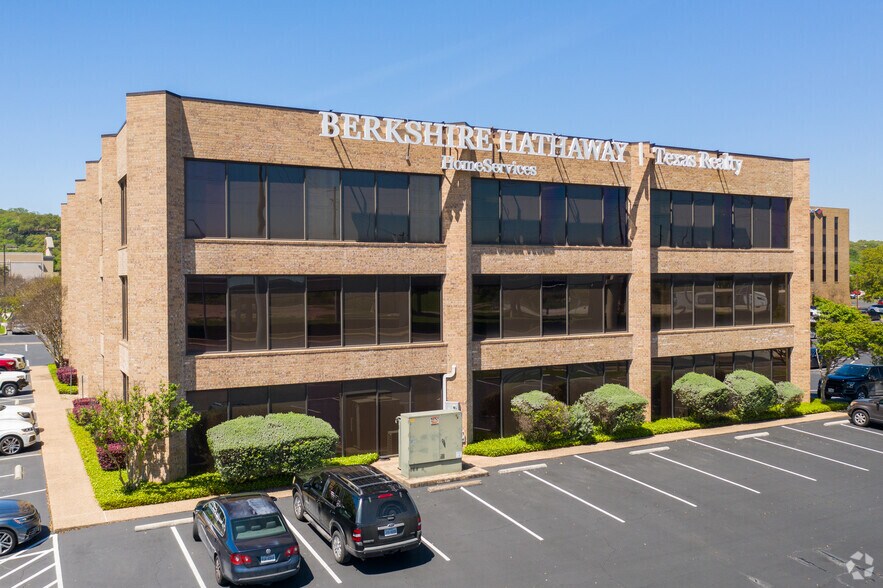 More Photos Of 3301-3305 Northland Dr, Austin Unknown For Lease