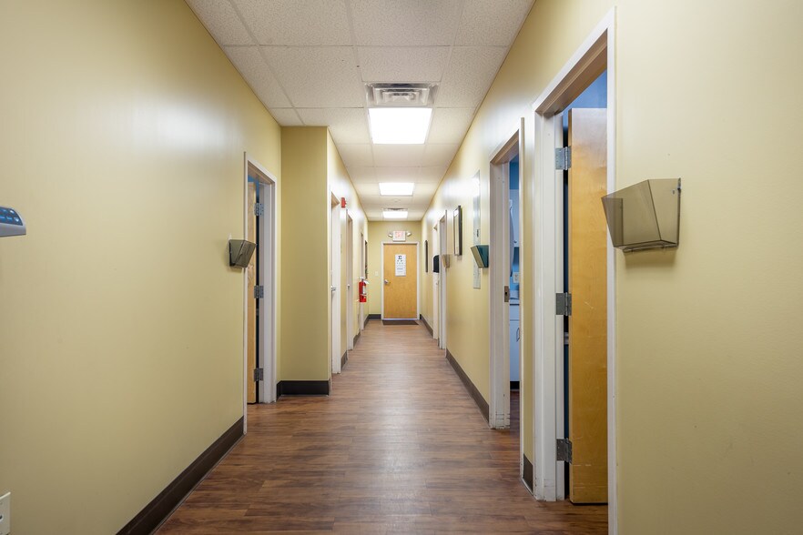 More Photos Of 1195 N Main St, Providence Medical For Lease