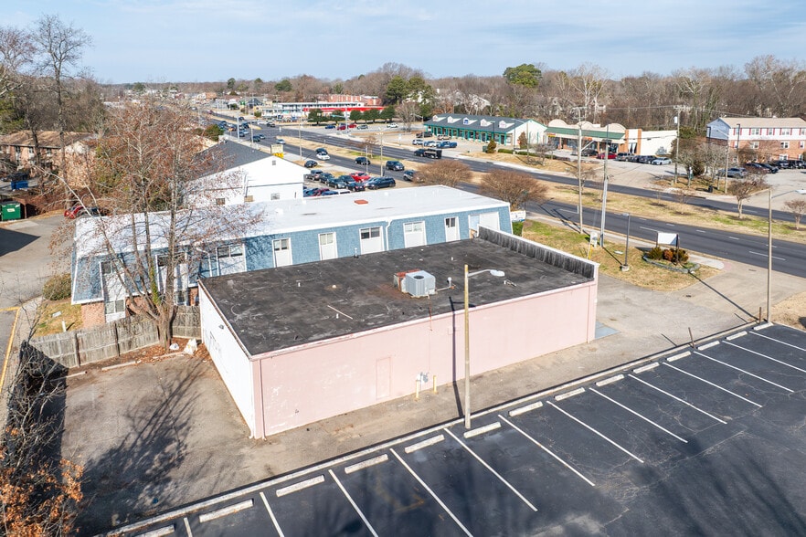 More Photos Of 13665 Warwick Blvd, Newport News Freestanding For Sale