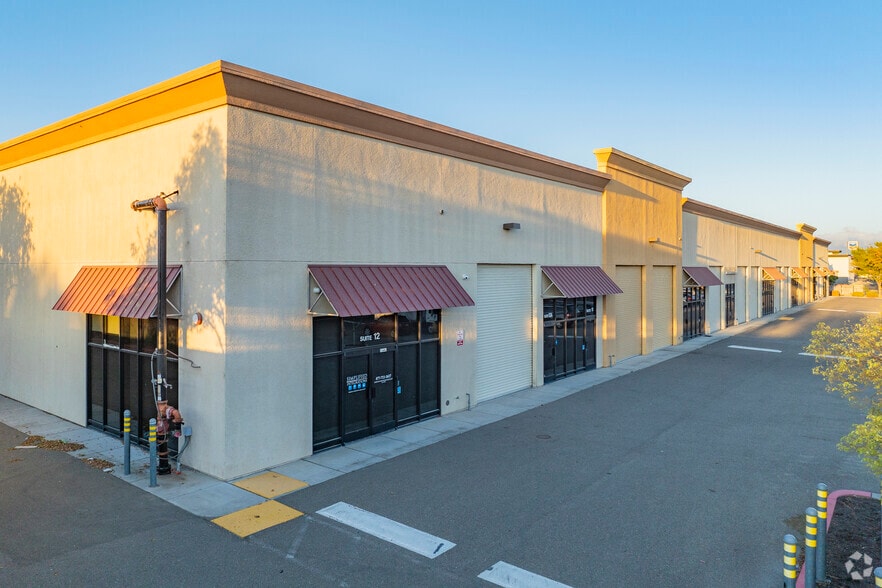 More Photos Of 460 W Larch Rd, Tracy Warehouse For Sale
