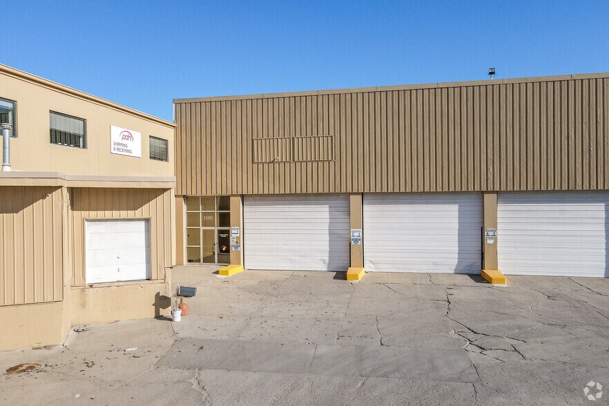 More Photos Of 1500 Delaware Ave, Des Moines Distribution For Lease