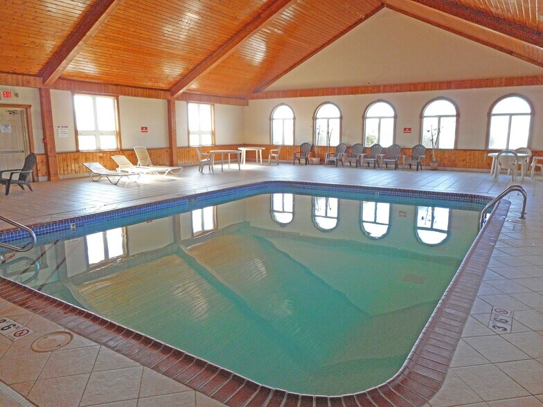 More Photos Of 1915 Highway 59 S, Thief River Falls Hotel For Sale