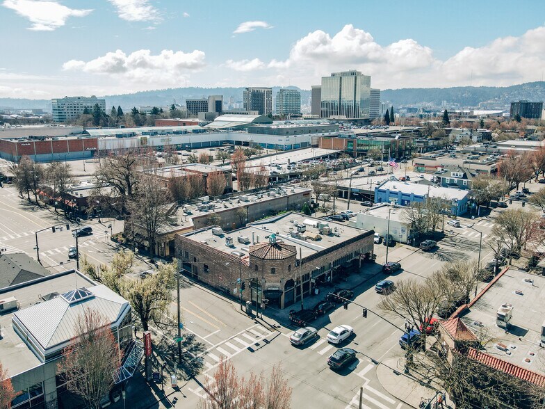 More Photos Of 1440 NE Broadway St, Portland Storefront For Lease