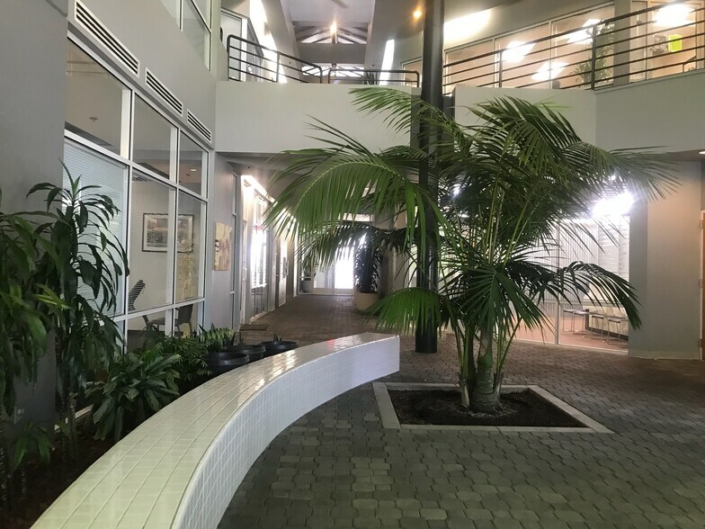 More Photos Of 6180 Brockton Ave, Riverside Medical For Lease