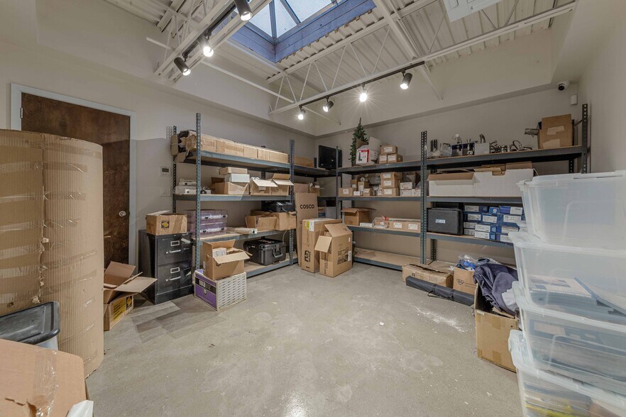 More Photos Of 3309 37th Ave, Long Island City Loft Creative Space For Sale