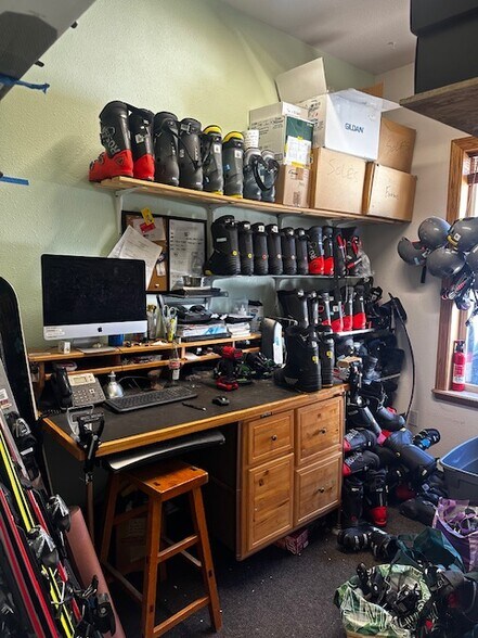 More Photos Of 1800 Airport rd, Breckenridge General Retail For Sale