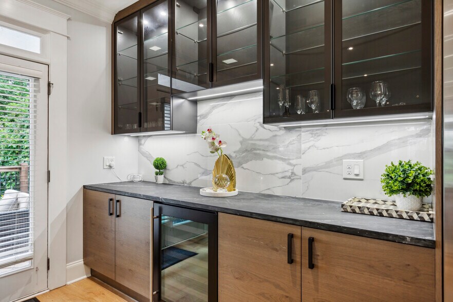 More Photos Of 560 Morgan St NE, Atlanta Apartments For Sale