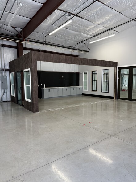 More Photos Of 13214-13234 State Road 54, Odessa Showroom For Lease