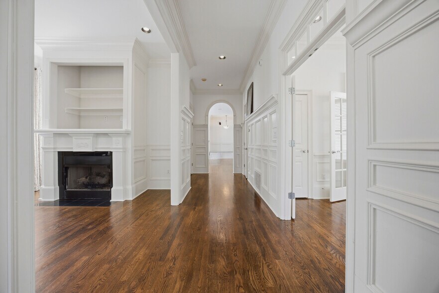 More Photos Of 574 East Ave NE, Atlanta Specialty For Sale