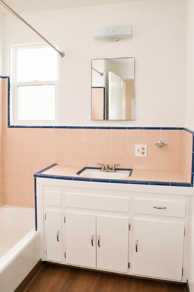 More Photos Of 615 Olive St, Bakersfield Multifamily For Sale
