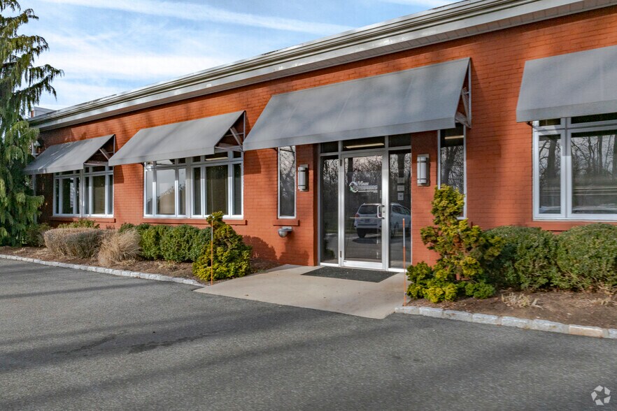 More Photos Of 1180 Stratford Rd, Stratford Manufacturing For Lease