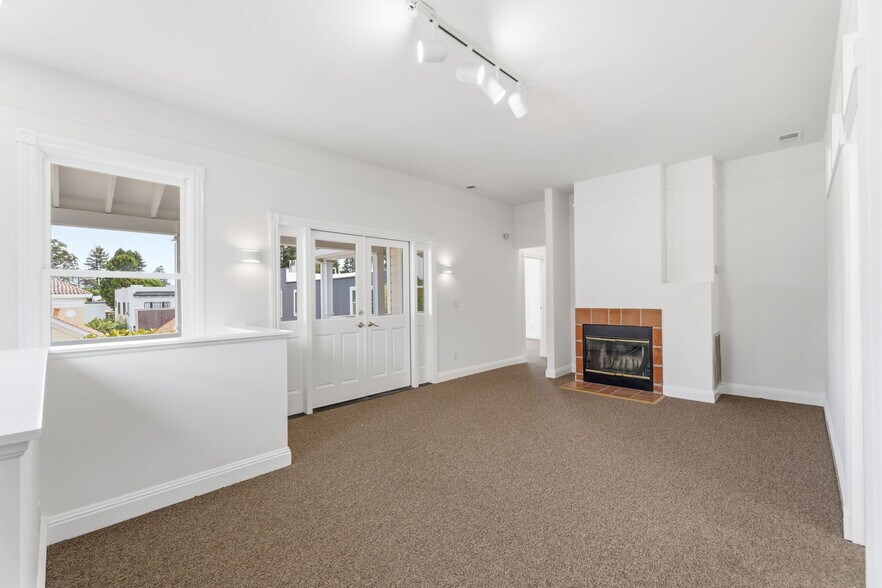 More Photos Of 499-503 Magnolia Ave, Larkspur Storefront Retail Residential For Sale