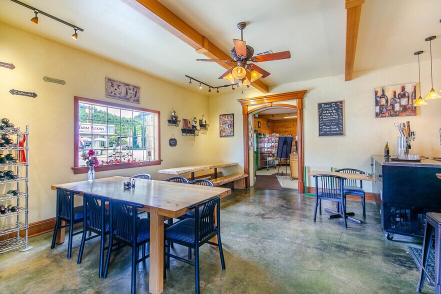 More Photos Of 14836 OR-38, Elkton Restaurant For Sale